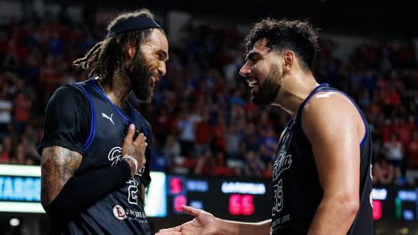 La Familia defeats rival The Ville, advances to TBT Semifinals