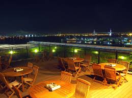 横浜みなとみらい 万葉倶楽部 絶景のbbqビアガーデン開催 夜景見ながら浴衣で はまこれ横浜