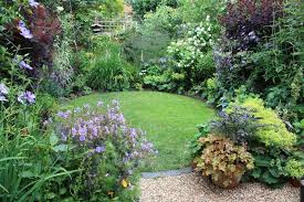 Pampas2palms Garden Talks Small Backyard Gardens Small Gardens Tiny Garden Ideas