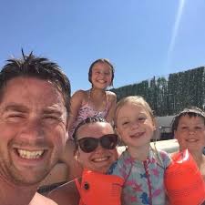 Gloucester dad tells of 'brilliant' experience at Tesco after staff did  this for his autistic daughter