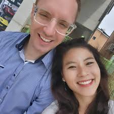 매일운동을 다시 하겠다고 생각한지,벌써 한달.! 혼자하는 #요가 지만, 벌써 요가강사 자격증딴지도 13년. 어릴 땐 잘만 되던 동작도  버겁고 운동안해도 #매일이 #피곤하고 #하기싫은날이 절반을 넘어가지만 이렇게 금방 한달이 지났다니... #매일조금씩 #달라지고있길