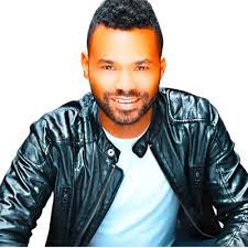 Bryan Applegate's Instagram, Twitter & Facebook