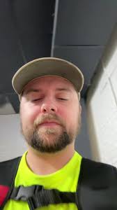 Day 9! Treadmill w/ weighted vest #weights #gymtok #fyp #cardio #global  #fitnessmotivation #love