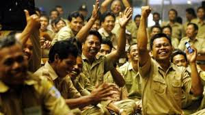 Karena hal itulah para pelaku usaha yang memperkerjakan karyawan atau buruh harus tetap mematuhi dasar komponen yang sesuai dengan peraturan menteri tenaga kerja. Tpp Pns Pemkot Palembang Dan Gaji Honorer Resmi Naik Bulan Ini Lihat Bocorannya Tribun Sumsel
