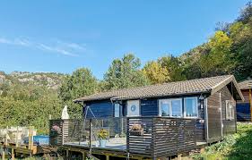 Våge, the largest village in tysnes municipality, is the site of the current tysnes church and graveyard. Holiday Home Reksteren Tysnes Norway N18508 Novasol