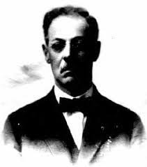 Leon Stern's Instagram, Twitter & Facebook