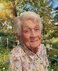 Edna, Frank & Paddy Smith with Jean & Ruth Peart.