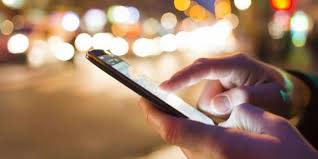 Cek rekomendasi paket internet wifi murah untuk di rumah berikut ini. Perbedaan Koneksi Wifi Data Seluler Pada Smartphone Yang Perlu Kamu Ketahui Gizmologi