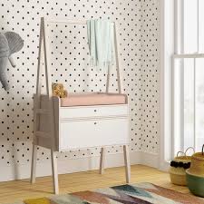 commode a langer chisley table a langer decoration chambre bebe commode a langer
