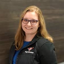 Dee Burkhardt's Instagram, Twitter & Facebook