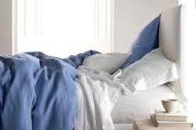 Sepertinya dia tidak peduli lagi jika ada yang melihat lekuk tubuhnya. Penyakit Yang Muncul Karena Tempat Tidur
