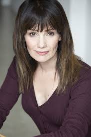 Gail Travers's Instagram, Twitter & Facebook