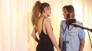 • 41 млн просмотров 3 года назад. Confira O Clipe De Roberto Carlos E Jennifer Lopez Chegaste Emocionante Jennifer Lopez Roberto Carlos Modelos