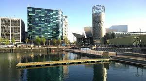Once you register with us, you'll automatically become a member of our students' union.the students' union (su) is run by students for students, independently of the university, to help you love your time studying here. Dock 9 Salford Quays Open Water Swimming Venue Uswim