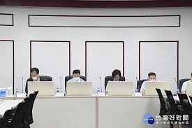 渐进式 web 应用 api 服务 地图可视化组件 石墨表格同步组件 合作的公益项目 阿里云疫情分析平台（完全免费） 我是志愿者，希望一起维护项目 我是数据提交. K2nx Dzmpinhfm