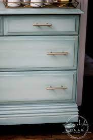 Chalk paint®, wax and lacquer. Pros And Cons Of Chalk Paint For Furniture And Some Of My Favorite Makeovers Artsy Chicks Rule
