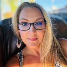 Taylor Melcher's Instagram, Twitter & Facebook