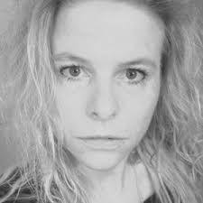 Heidi Reinhardt's Instagram, Twitter & Facebook