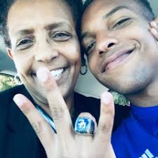 Stream Mikayla Curtis music