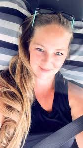 Holly Standiford's Instagram, Twitter & Facebook