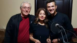 Oana sîrbu este una dintre cele mai cunoscute cântărețe și actrițe din românia. Oana Sirbu Si Virgil Popescu Impreuna Din Nou La 24 De Ani De La Divort Buna Ziua Iasi Bzi Ro