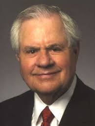 Luke Hill's Instagram, Twitter & Facebook