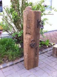 Unikate Aus Antiken Eichenbalken Stehlampen Couchtische Stelen In Vielen Variationen Gerne Auch Auf Wunsch Gartendeko Holz Dekorative Lampen Aussenbrunnen