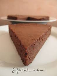 Un Gateau Au Chocolat Fondant Tres Simple A Faire Et Hyper Gourmand C Est Le Mascarpone Gateau Chocolat Fondant Recette Gateau Chocolat Gateaux Et Desserts