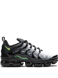 Black And White Vapormax Plus Nike Air Vapormax Plus Sneakers Farfetch Nike Air Vapormax Nike Air Sneakers