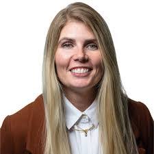 Nicole Southwick's Instagram, Twitter & Facebook