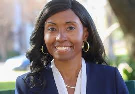 Sheila Porterfield's Instagram, Twitter & Facebook