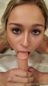 Taviathevix - POV Dildo Blowjob