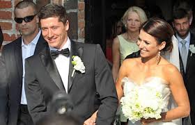His birth sign is leo. Robert Lewandowski Family Parents Sister Wife Successstory