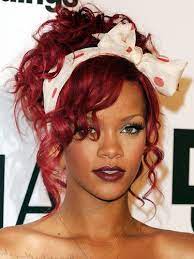Rihanna Red Curls Sciarpe Capelli Idee Per Acconciature Acconciature Lunghe