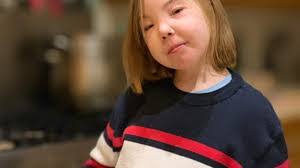 Bella Roberts's Instagram, Twitter & Facebook