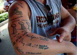 See more ideas about forest tattoos, nature tattoos, tattoos. Diehard Fans With Washington Redskins Tattoos Find Themselves In A Dilemma