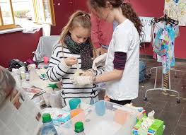Dem haus wird nachgesagt, es habe die meisten zauberer und hexen hervorgebracht, die zu lord voldemort bei dessen erster machtergreifung übergelaufen sind. Ich Und Mein Leben Als Madchen Mehr Aktion Fur Kinder Und Jugend E V