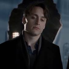 florence 🌺 house s8 (@suitdanc3)