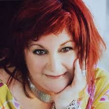 Sharon Belcher (@gingagirlnz)