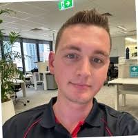 50+ perfiles de «Chatfield»