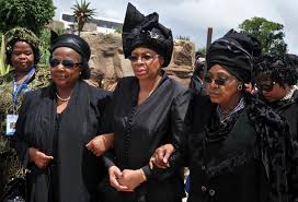 Winnie (60 ans), l'épouse légitime de mandela, dont il est séparé depuis avril 1992, n'a pas l'intention. Mandela S Ex Wife Denies Family At War World Chinadaily Com Cn