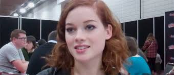 Jane Levy Talks EVIL DEAD, the Practical Effects, Easter Eggs, the Rating,  and More