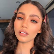 Pin By Esi Braimah On Audrey Michelle Soft Makeup Looks Makeup Looks Fashion Makeup