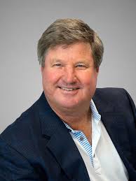 Larry Doan's Instagram, Twitter & Facebook