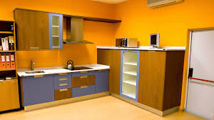 El naranja terroso con el que pintaron esta cocina combina muy bien con el blanco y la madera. Colores Para Cocina Y Comedores Pintores Pontual