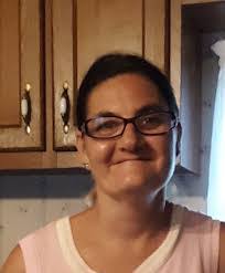 Tara Combs's Instagram, Twitter & Facebook