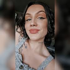 Profile for Amanda Navarro