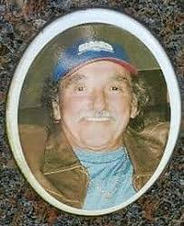 Elaine Denney's Instagram, Twitter & Facebook