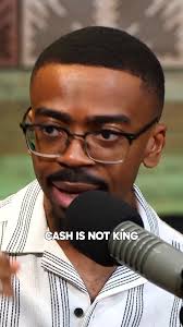 Cashflow is 👑, Comment the word 'CREDIT' and I'll send you a link to book  a free call with me