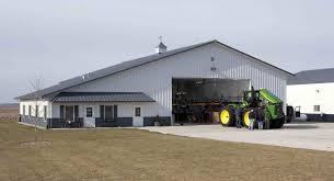 This Farm Shop Was Built For Lary Of Tuscola Il Special Features Morton S Hi Rib Steel E Shop With Living Quarters Farm Buildings Morton Building Homes